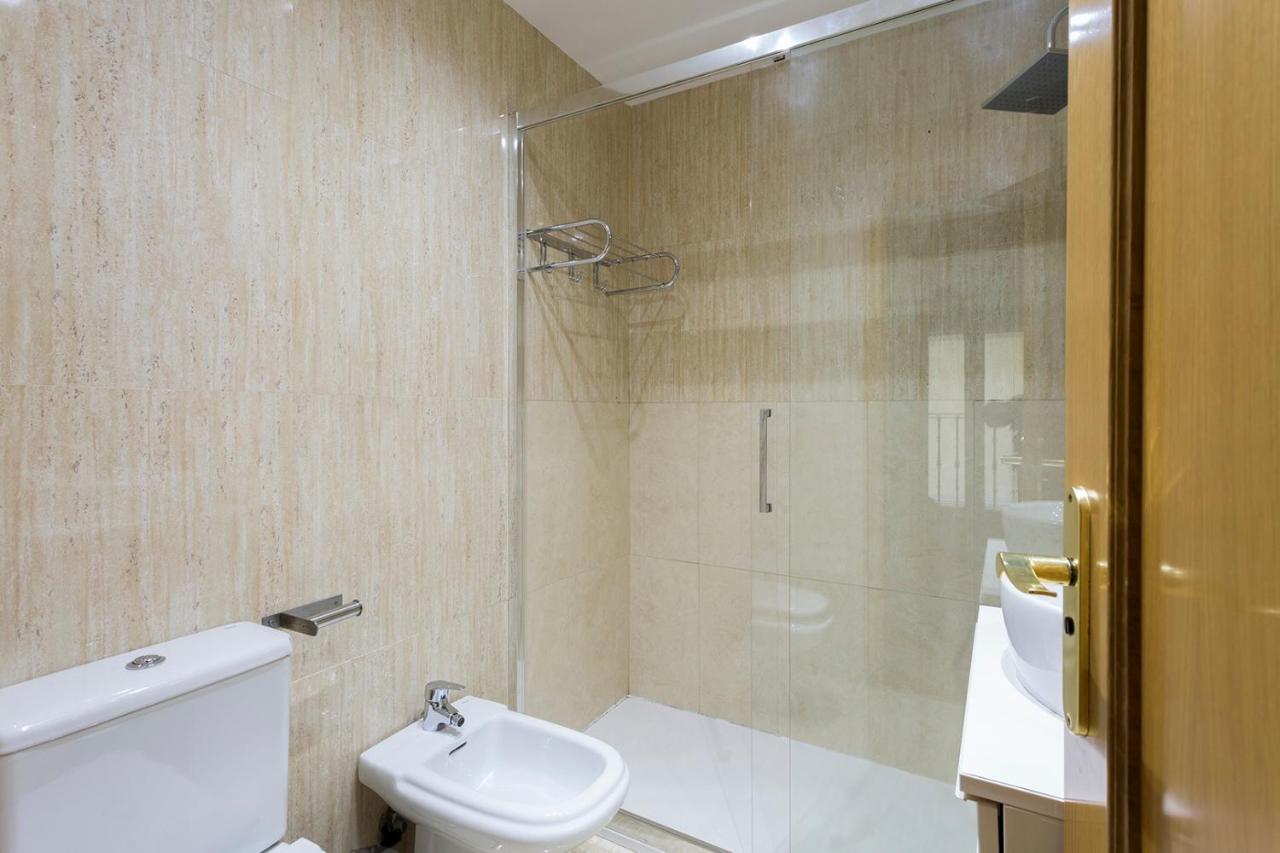 Amazing Apartment In Huertas Madri Exterior foto